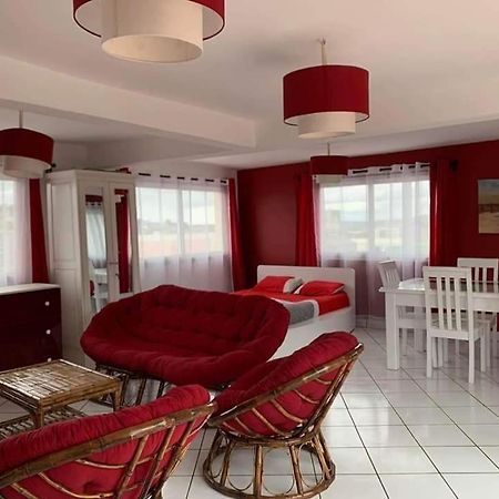 Appartements Andrian Location أنتاناناريفو المظهر الخارجي الصورة