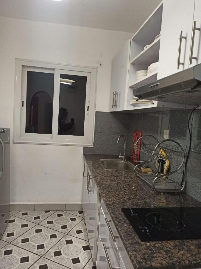 Appartements Andrian Location أنتاناناريفو المظهر الخارجي الصورة
