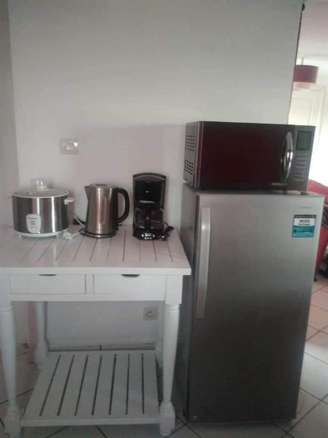 Appartements Andrian Location أنتاناناريفو المظهر الخارجي الصورة